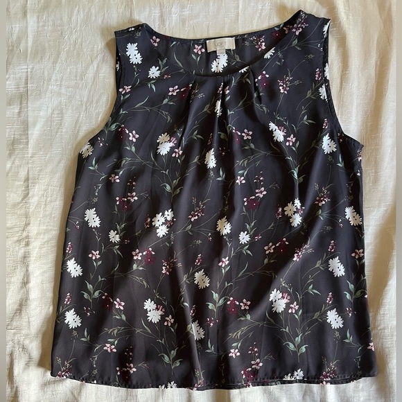 LOFT Tops - LOFT Floral Blouse